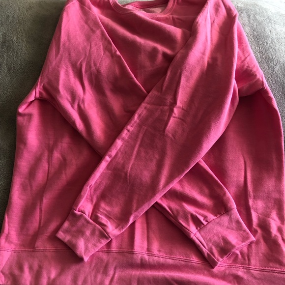 Women’s Fruit of the Loom 2XL Pink Crew Neck Sweatshirt NWT - Picture 4 of 5